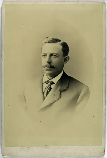 Ezra Sutton 사용자 등록 사진