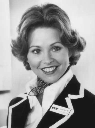 Lauren Tewes 사용자 등록 사진