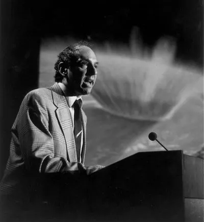 David H. Levy 사용자 등록 사진