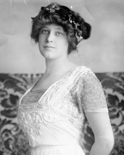 Madeleine Astor 사용자 등록 사진