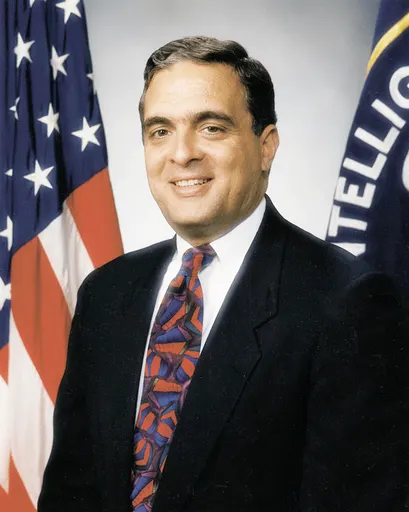 George Tenet 사용자 등록 사진