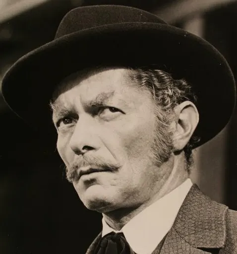 Alfred Ryder 사용자 등록 사진