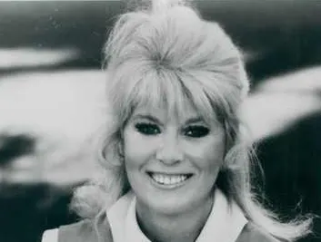 Sheila MacRae 사용자 등록 사진