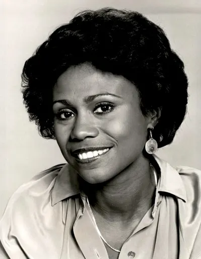 Joan Pringle 사용자 등록 사진