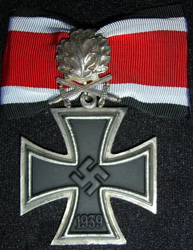 Knight's Cross of the Iron Cross with Oak Leaves and Swords 사용자 등록 사진