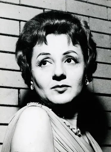 Eva Todor 사용자 등록 사진