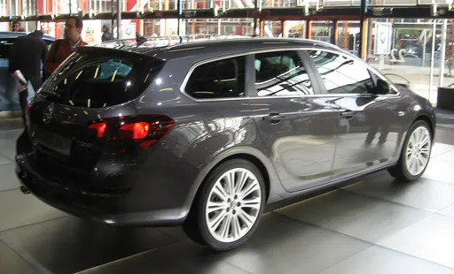 Opel Astra J Facelift Sports Tourer 사용자 등록 사진