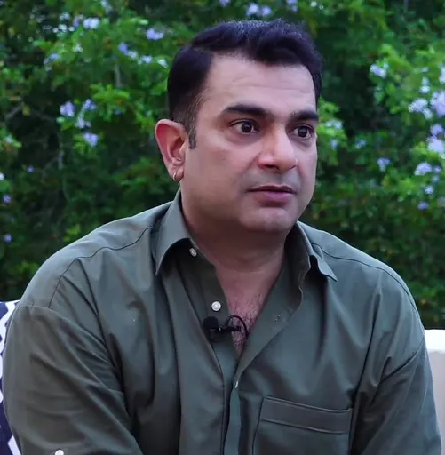 Sarmad Sultan Khoosat 사용자 등록 사진