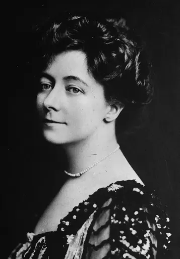 Cecilia Loftus 사용자 등록 사진