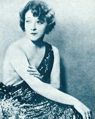 Claire Whitney 사용자 등록 사진