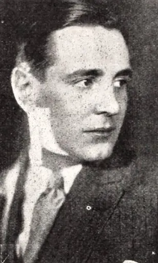 Kenneth Thomson 사용자 등록 사진