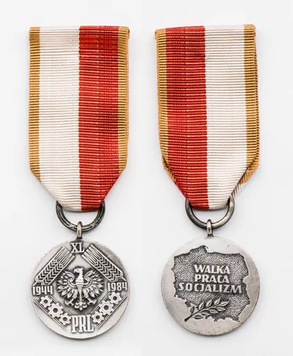 Medal of the 40th Anniversary of People's Poland 사용자 등록 사진