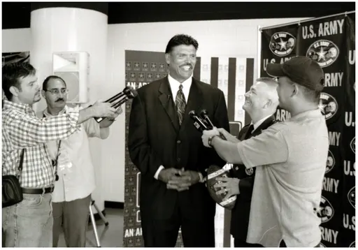 Anthony Muñoz 사용자 등록 사진