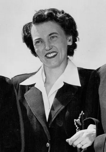Nancy Mackay 사용자 등록 사진