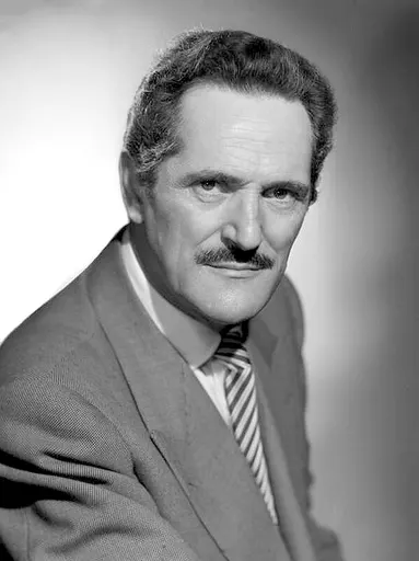 Jacques Dumesnil 사용자 등록 사진