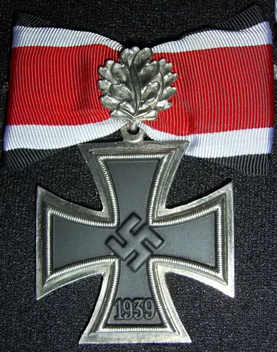 Knight's Cross of the Iron Cross with Oak Leaves 사용자 등록 사진