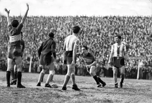 Boca Juniors v Racing, 31 August 1947 사용자 등록 사진