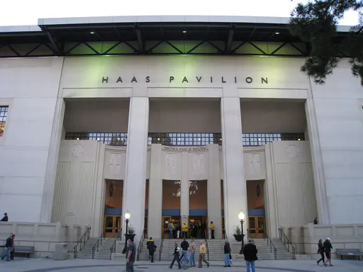 Haas Pavilion 사용자 등록 사진