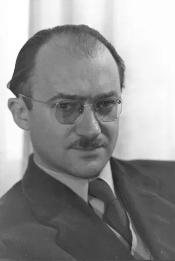 Abraham Sutzkever 사용자 등록 사진