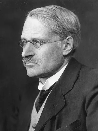 G. M. Trevelyan 사용자 등록 사진