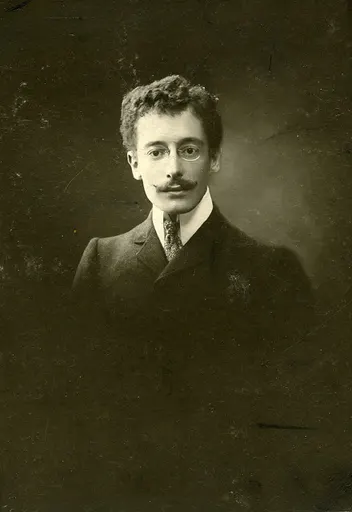 Victor Segalen 사용자 등록 사진