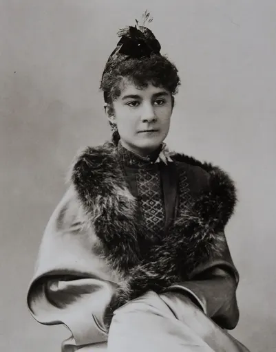 Marie de Heredia 사용자 등록 사진