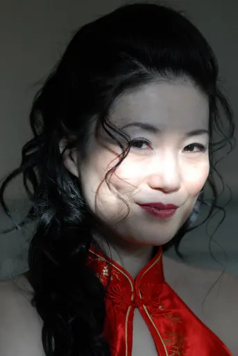 Lulu Wang 사용자 등록 사진