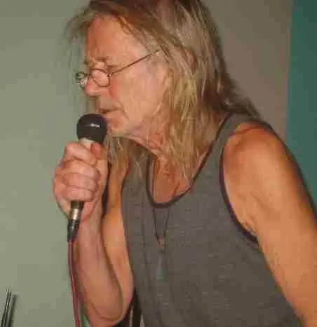 Penny Rimbaud 사용자 등록 사진