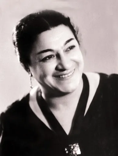 Nasiba Zeynalova 사용자 등록 사진