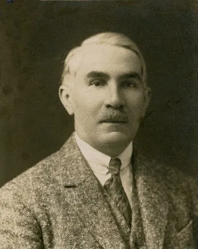 Ferenc Móra 사용자 등록 사진