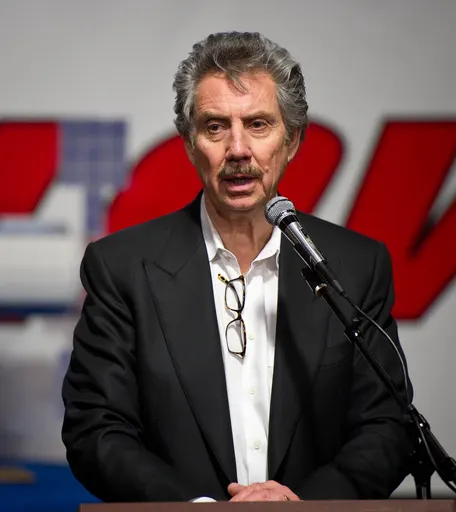 Robert Bigelow 사용자 등록 사진