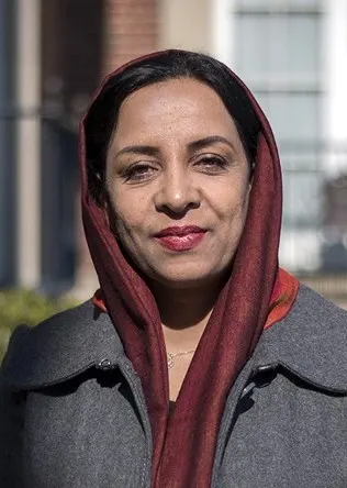 Roya Sadat 사용자 등록 사진