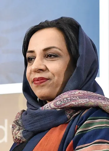 Roya Sadat 사용자 등록 사진