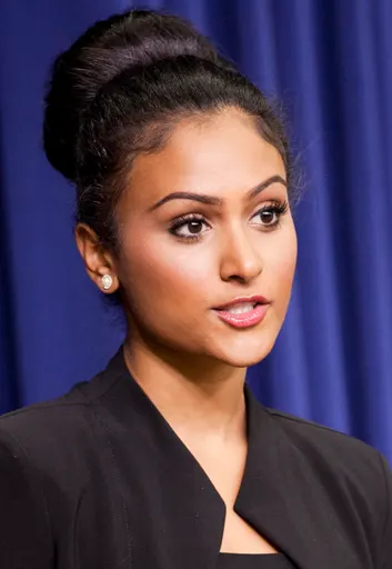 Nina Davuluri 사용자 등록 사진