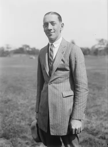 J. Russel Robinson 사용자 등록 사진