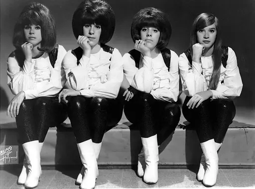 The Shangri-Las 사용자 등록 사진