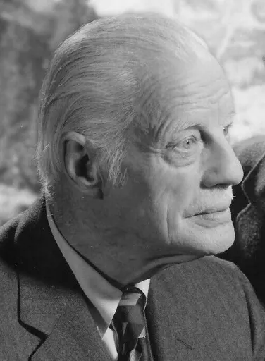 Robert Russell Bennett 사용자 등록 사진