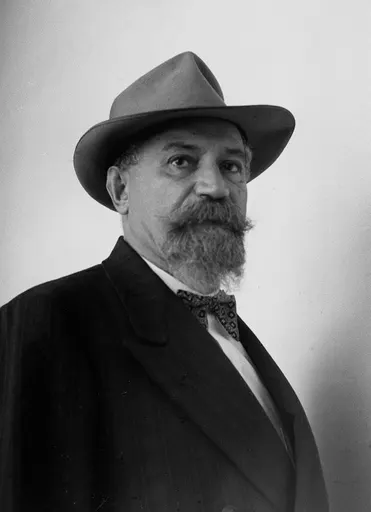 Zalman Shneur 사용자 등록 사진